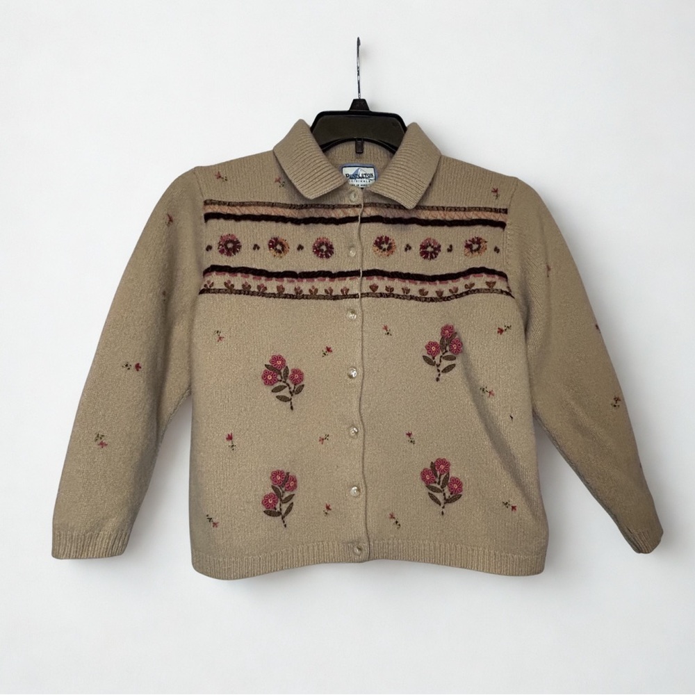 Rare Vintage Floral Embroidered Cardigan Cottagecore Grandmacore